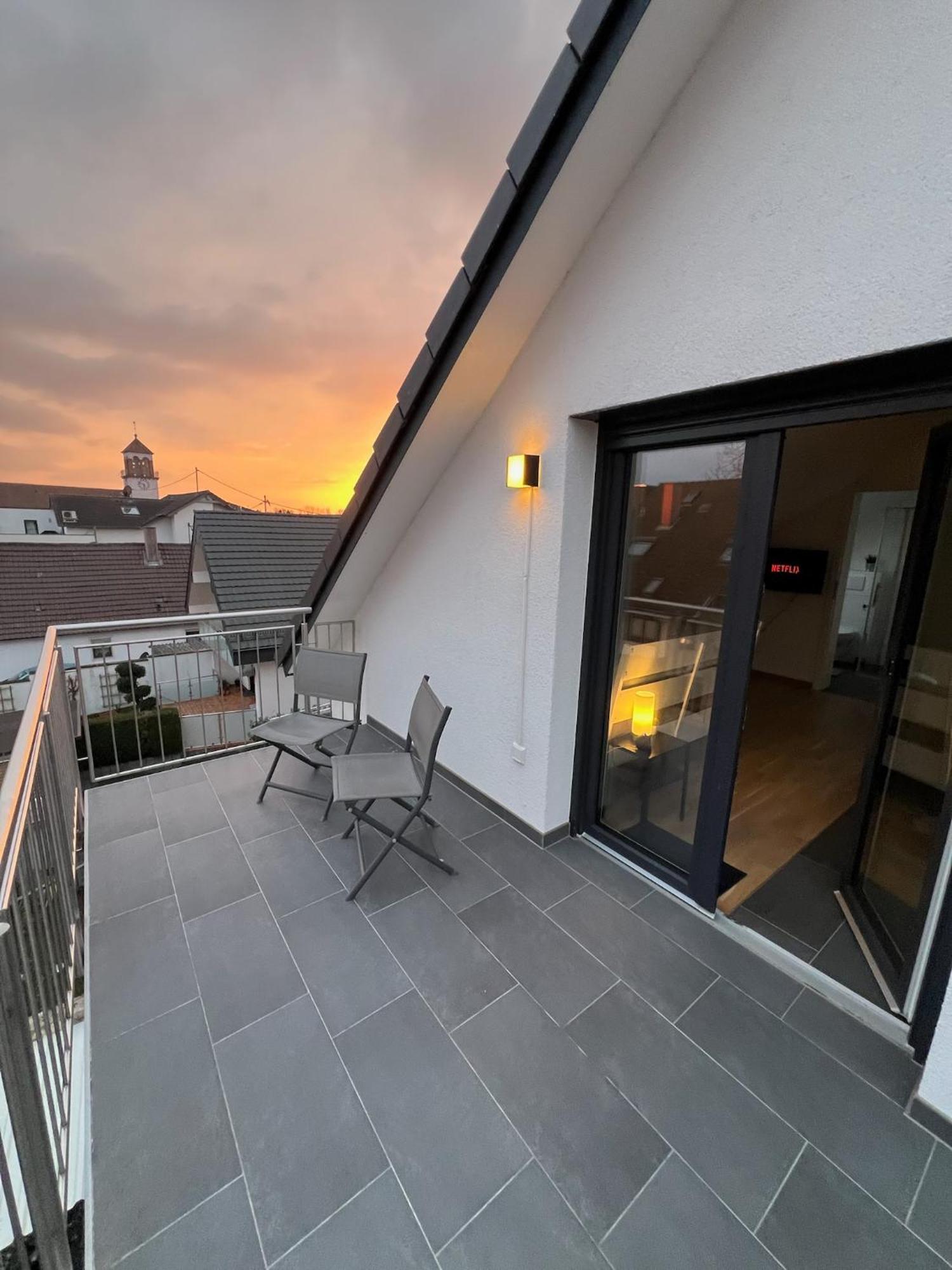 Charmantes Studio-Apartment Im Herzen Von Neureut - Fussbodenheizung, Regendusche, Waschmaschine, Stellplatz 卡尔斯鲁厄 外观 照片