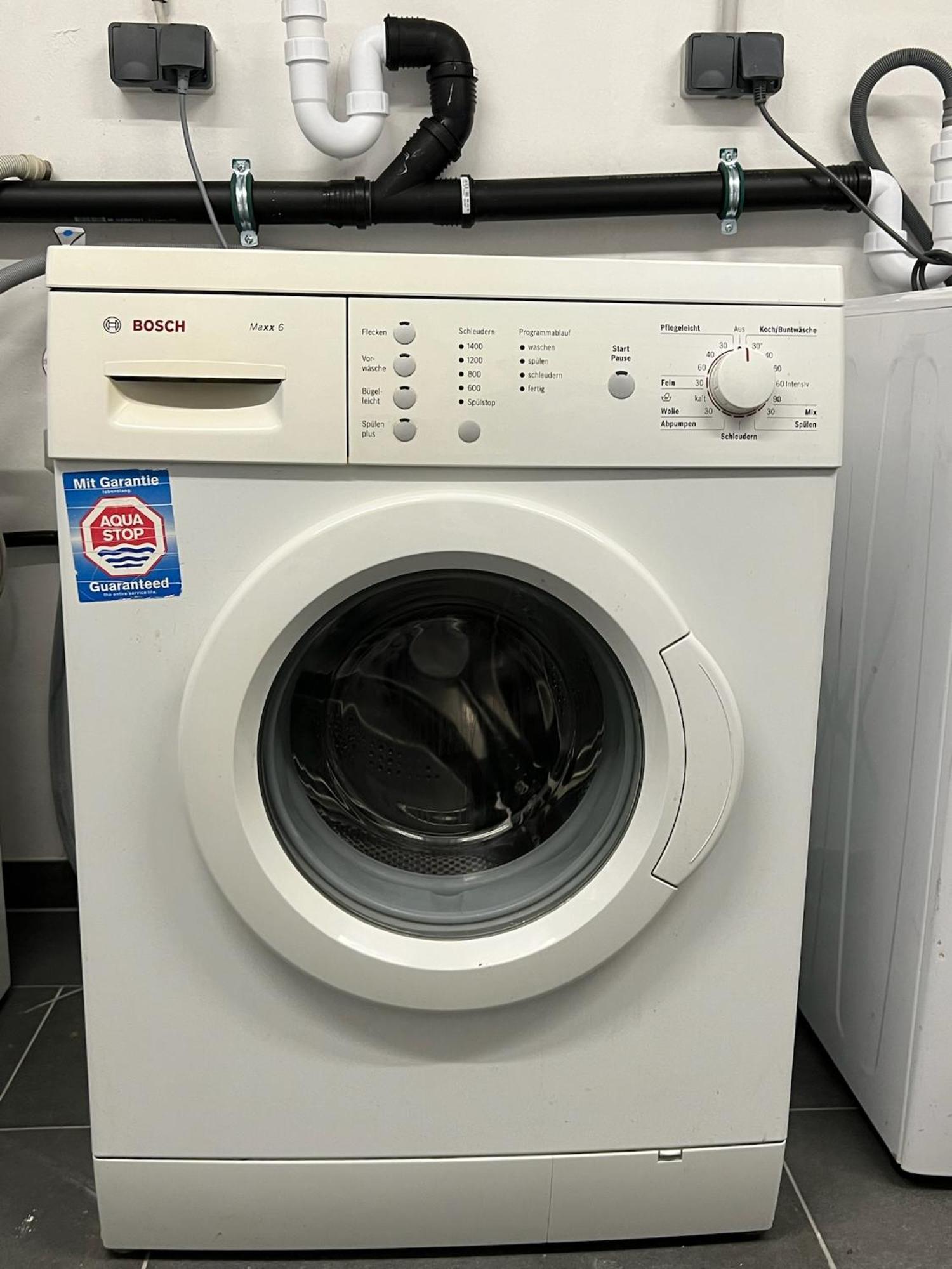 Charmantes Studio-Apartment Im Herzen Von Neureut - Fussbodenheizung, Regendusche, Waschmaschine, Stellplatz 卡尔斯鲁厄 外观 照片